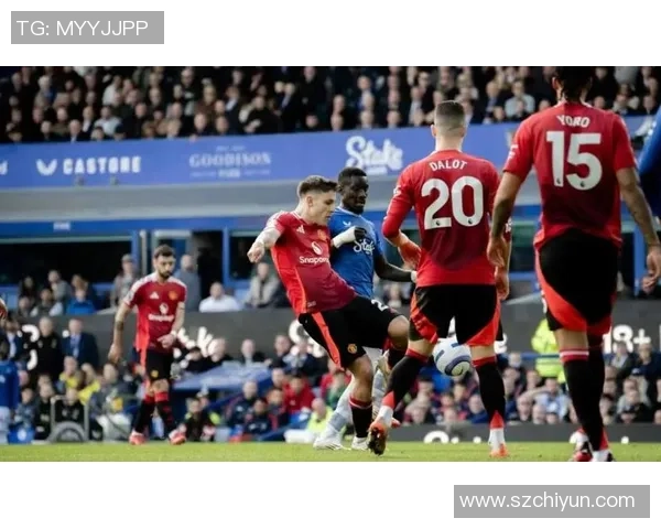 欧联杯曼联大胜巴萨引发争议判罚全场沸腾瞬间回顾