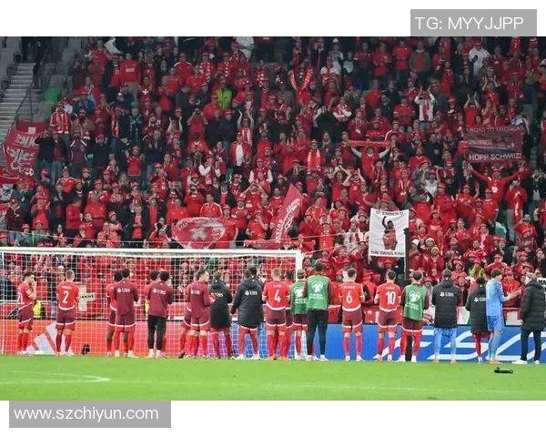 友谊赛惊现大比分拜仁5-0马竞补时进球引发争议与全场沸腾 友谊赛惊现大比分拜仁5-0马竞补时进球引发争议与全场沸腾