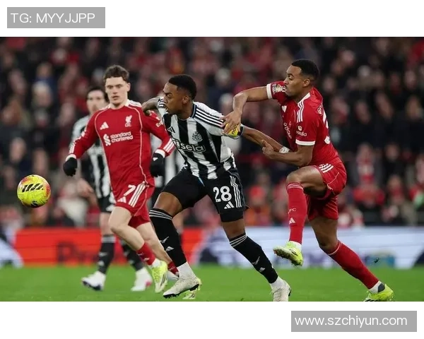 欧冠经典对决曼联逆转利物浦红牌争议引发全场热议