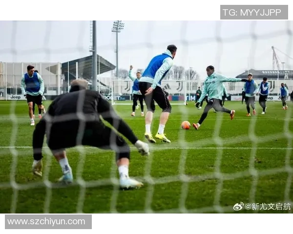 英超激战:尤文图斯大胜那不勒斯红牌事件引发全场热议